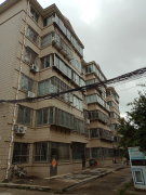 烟台饮食服务公司商住楼实景图鉴 品质生活与商业配套全景呈现